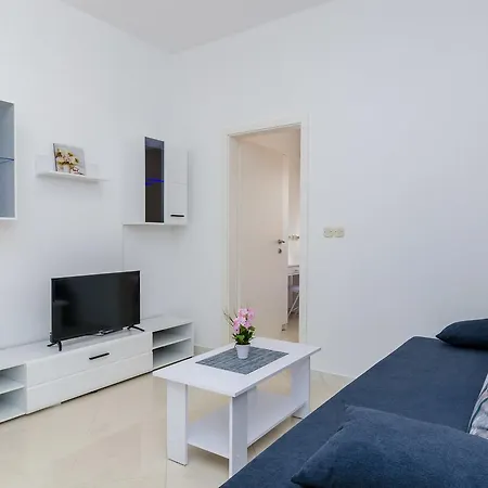 Apartment Maky